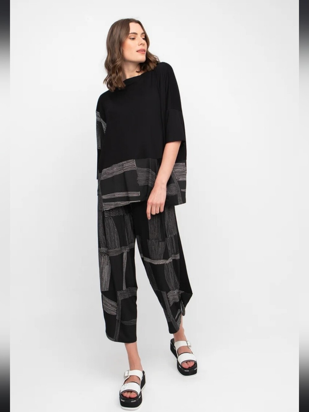 Ozai N Ku Alembika Tulip Barrel Abstract Lagenlook Boho Black Pants Size XL